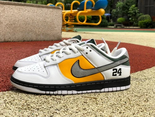 Nike Dunk Low "Kobe" SLF2428-001