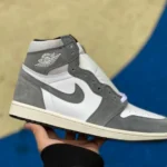 Air Jordan 1 High OG Washed Heritage High-Top Sneaker DZ5485-051