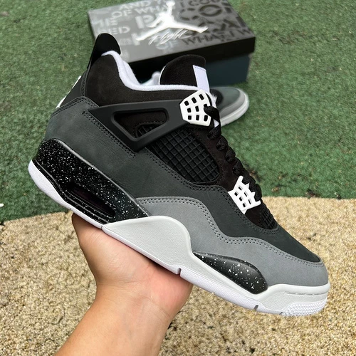 Air Jordan 4 "Fear" 2024 FQ8138-002