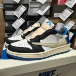 Travis Scott x Air Jordan 1 "Lightning" DV3564-001