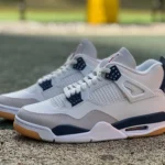 Value Version AJ4 SB White Blue Gum Sole Sneakers Nike SB x Air Jordan 4 "Navy" DR5415-100