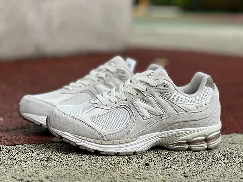 Pure Original NB2002RHX Beige Sneakers