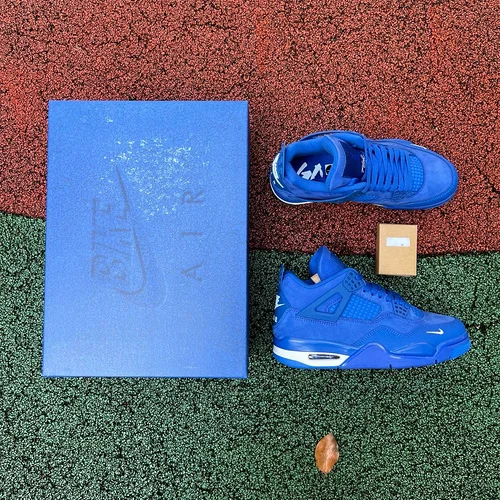 AJ4 ブルーブリック ナイジェル?シルベスター スニーカー HF4340-400