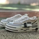 xVESSEL 両面マーク プラットフォーム スニーカー ベージュホワイト