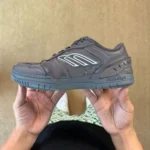 VG バレンシアガ 18代 ブラウン「ハンプトンズ ウォーンアウト」スニーカー