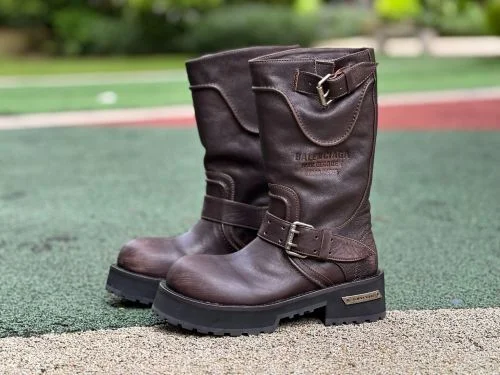 バレンシアガ FW25 ヴェノムブーツ レトロ カップルスタイル モーターサイクルブーツ