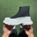 アレキサンダー?マックイーン プラットフォーム キャンバスシューズ ハイトップ ブラックホワイト