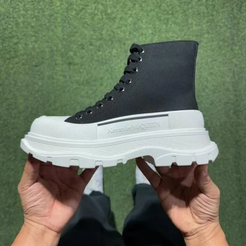 アレキサンダー?マックイーン プラットフォーム キャンバスシューズ ハイトップ ブラックホワイト