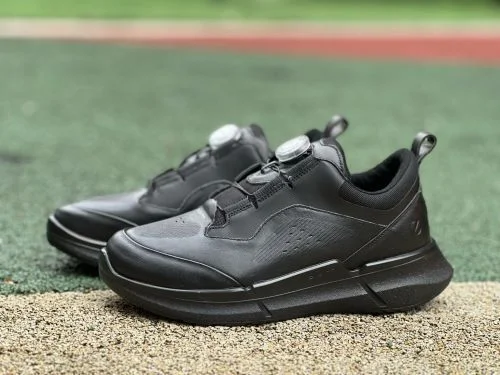エコー バイオム2.2 ブラック カジュアルシューズ
