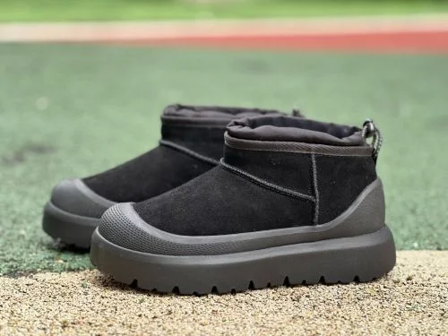 UGG CL ウルトラミニ ウェザースエード ウォーム スノーブーツ ミッドトップ (1)