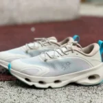 ロエベ x オン クラウドソロ ベージュ ランニングシューズ